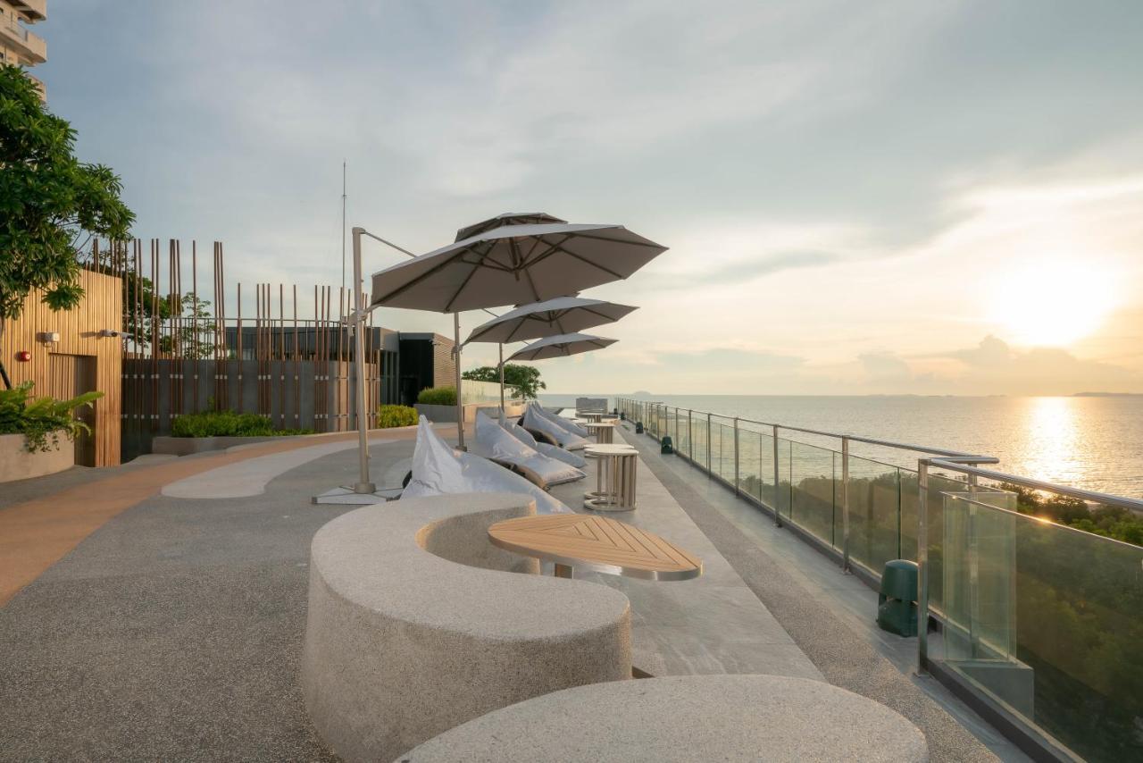 Bayphere Hotel Pattaya Jc Praia de Jomtien Exterior foto The View