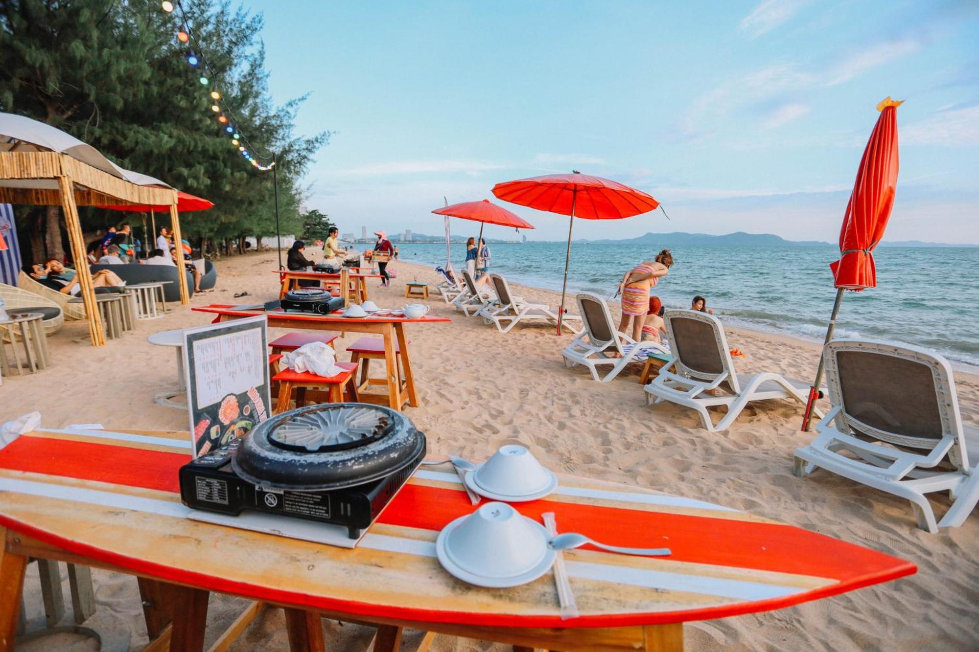 Bayphere Hotel Pattaya Jc Praia de Jomtien Exterior foto Hua Hin beach